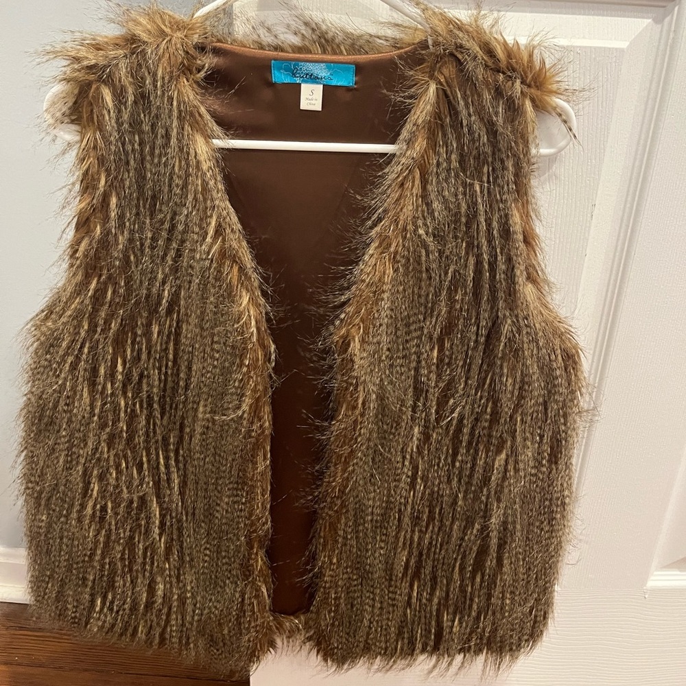 Faux Feather Vest